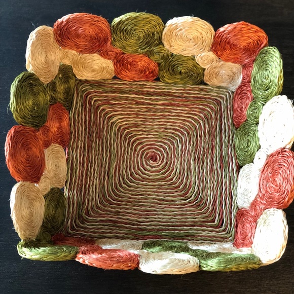 Vintage Raffia Square Bowl - Picture 3 of 7